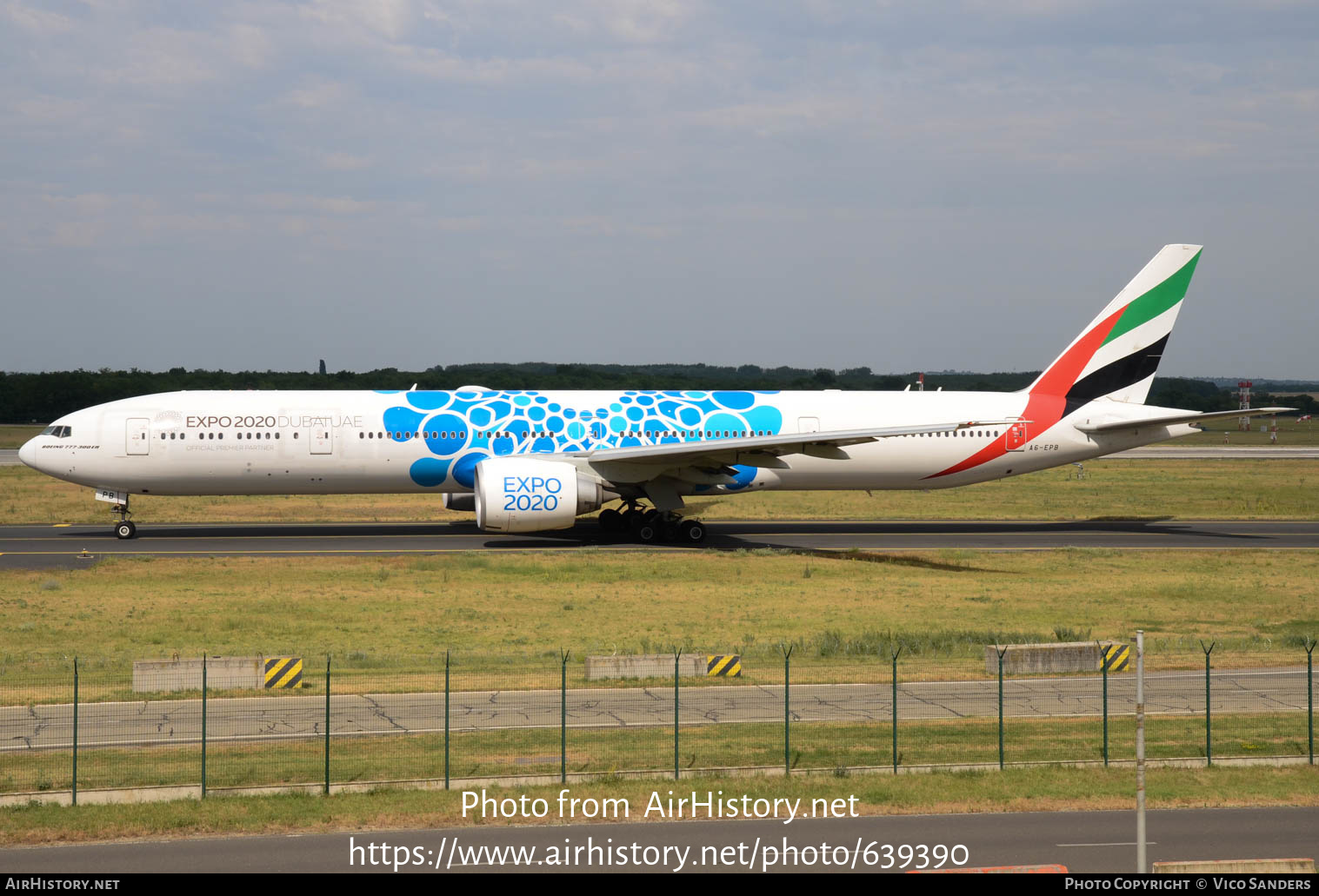 Aircraft Photo of A6-EPB | Boeing 777-31H/ER | Emirates | AirHistory.net #639390