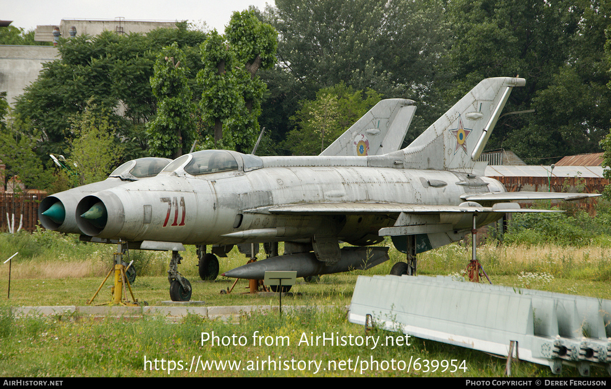 Aircraft Photo of 711 | Mikoyan-Gurevich MiG-21F-13 | Romania - Air Force | AirHistory.net #639954