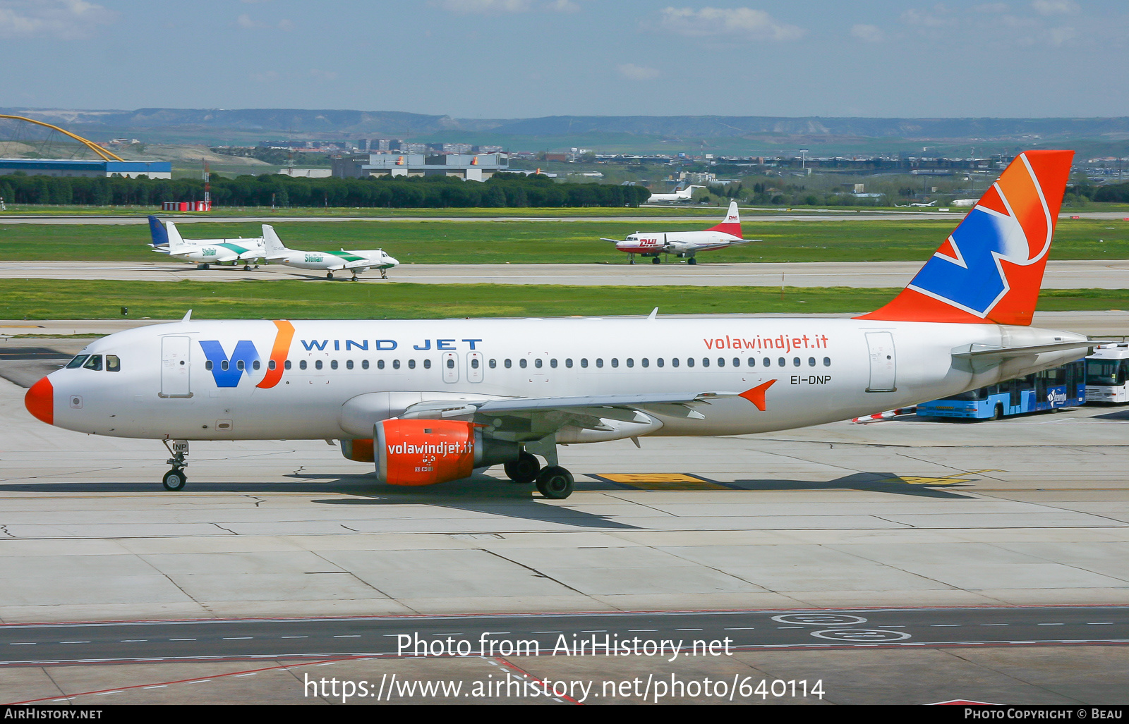 Aircraft Photo of EI-DNP | Airbus A320-212 | Wind Jet | AirHistory.net #640114