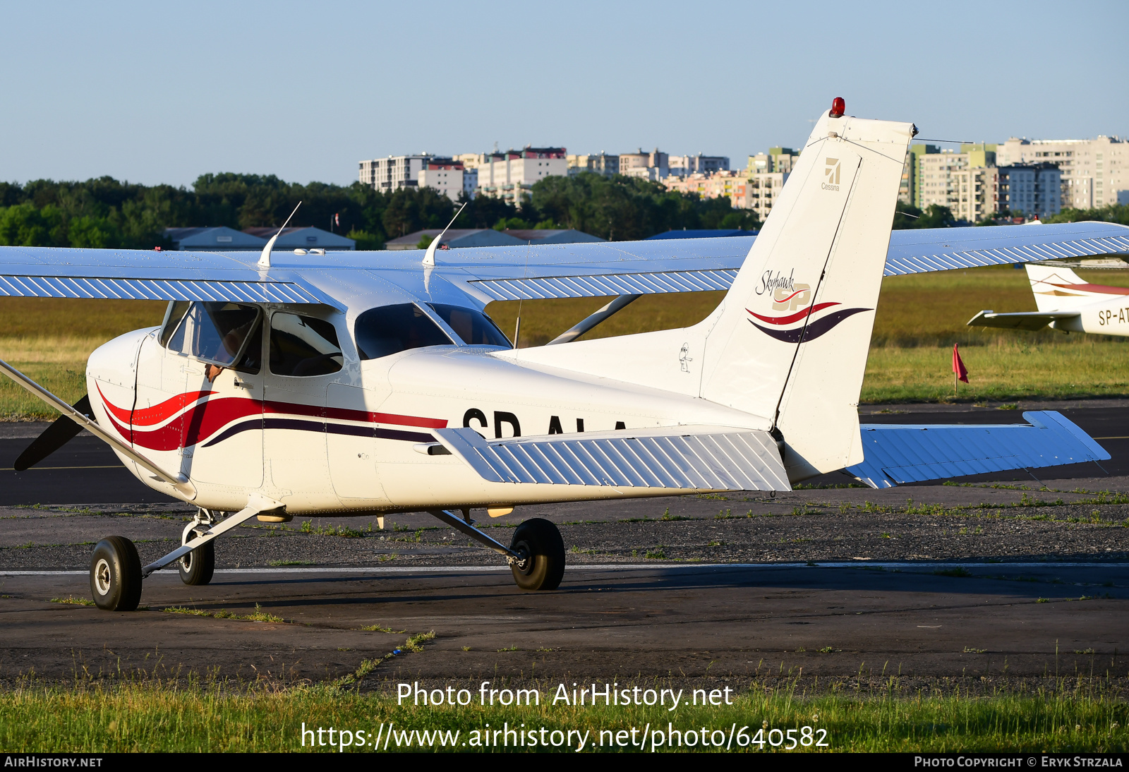 Aircraft Photo of SP-ALA | Cessna 172S Skyhawk SP | AirHistory.net #640582