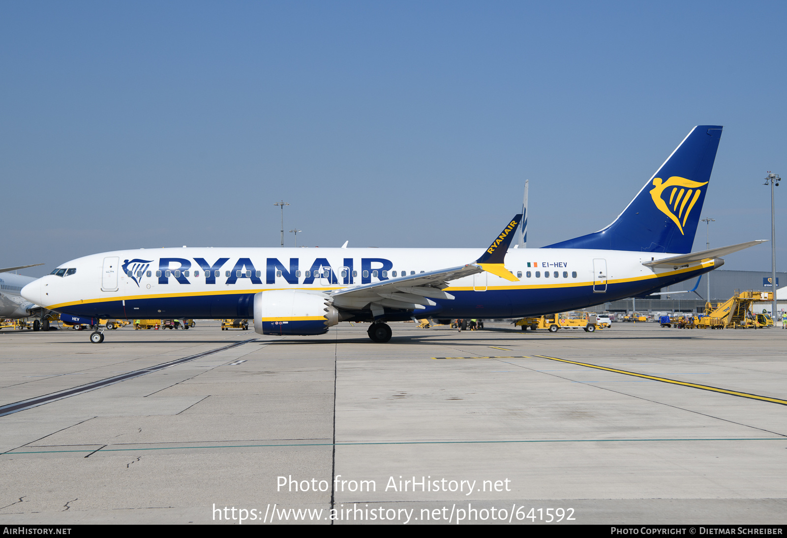 Aircraft Photo of EI-HEV | Boeing 737-8200 Max 200 | Ryanair | AirHistory.net #641592