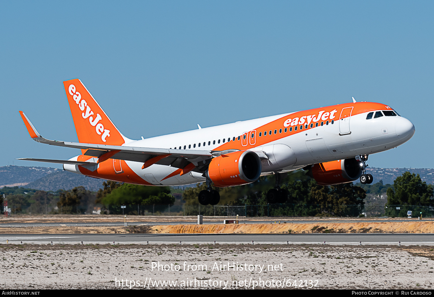 Aircraft Photo of G-UZHK | Airbus A320-251N | EasyJet | AirHistory.net #642132