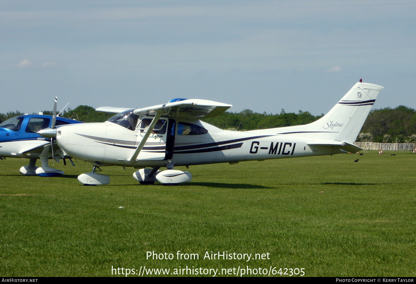 Aircraft Photo of G-MICI | Cessna 182S Skylane | AirHistory.net #642305