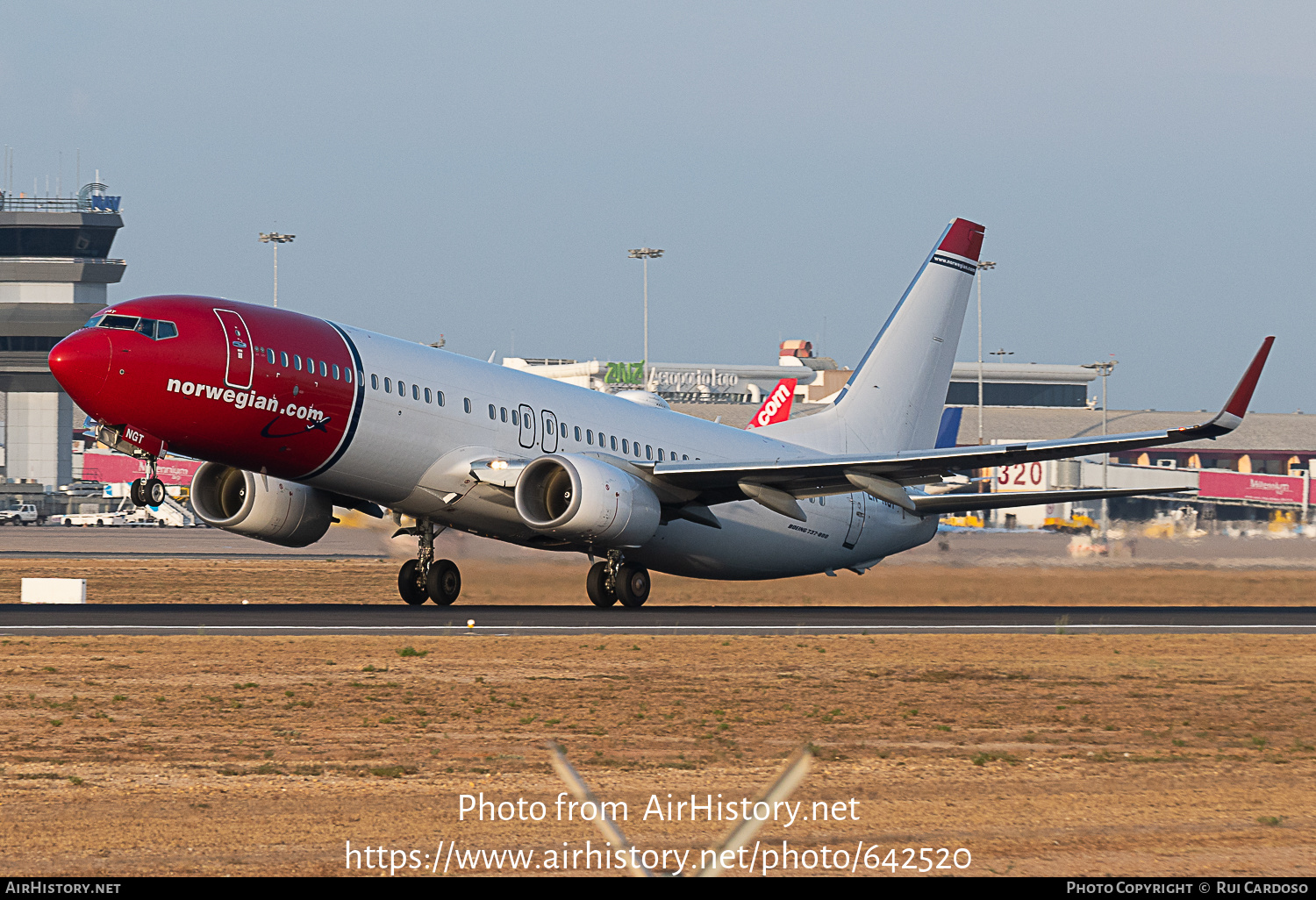 Aircraft Photo of LN-NGT | Boeing 737-8JP | Norwegian | AirHistory.net #642520