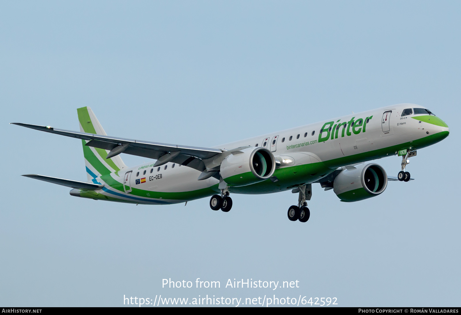 Aircraft Photo of EC-OEB / 19020117 | Embraer 195-E2 (ERJ-190-400) | Binter Canarias | AirHistory.net #642592