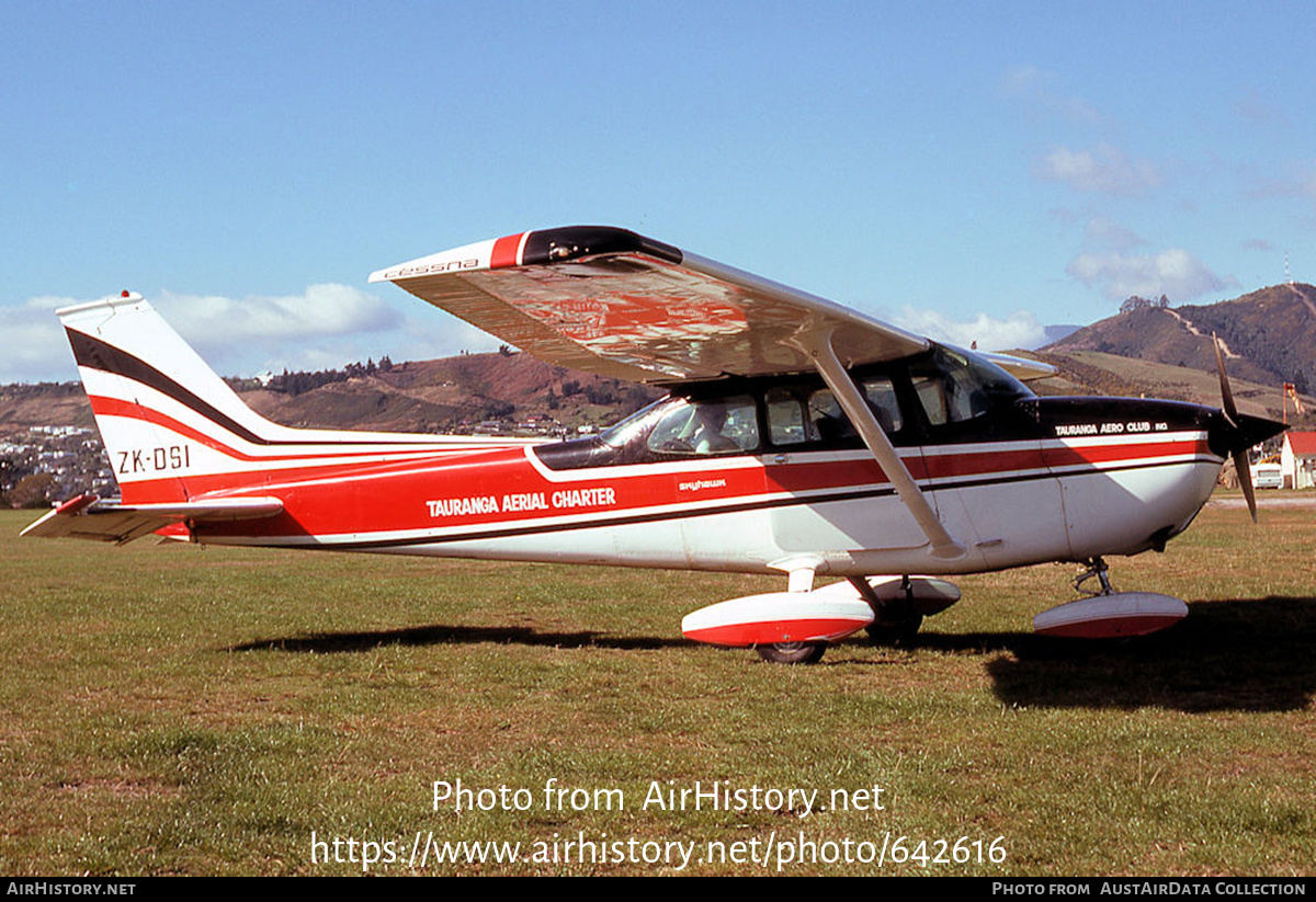 Aircraft Photo of ZK-DSI | Cessna 172M Skyhawk | Tauranga Aerial Charter | AirHistory.net #642616