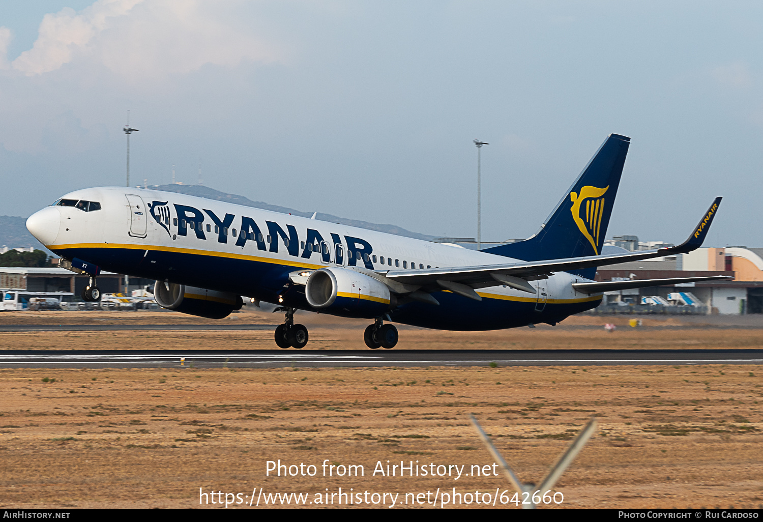 Aircraft Photo of EI-EKT | Boeing 737-8AS | Ryanair | AirHistory.net #642660