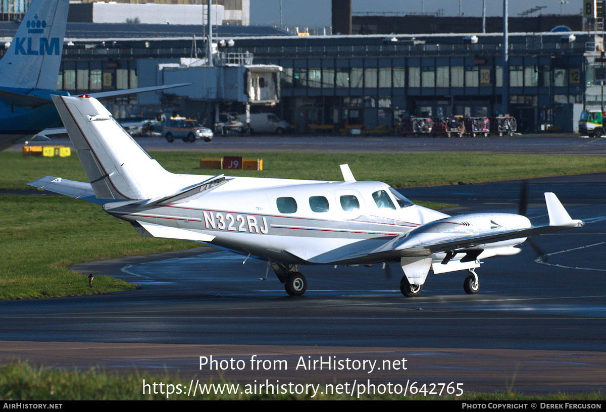 Aircraft Photo of N322RJ | Beech B60 Duke | AirHistory.net #642765