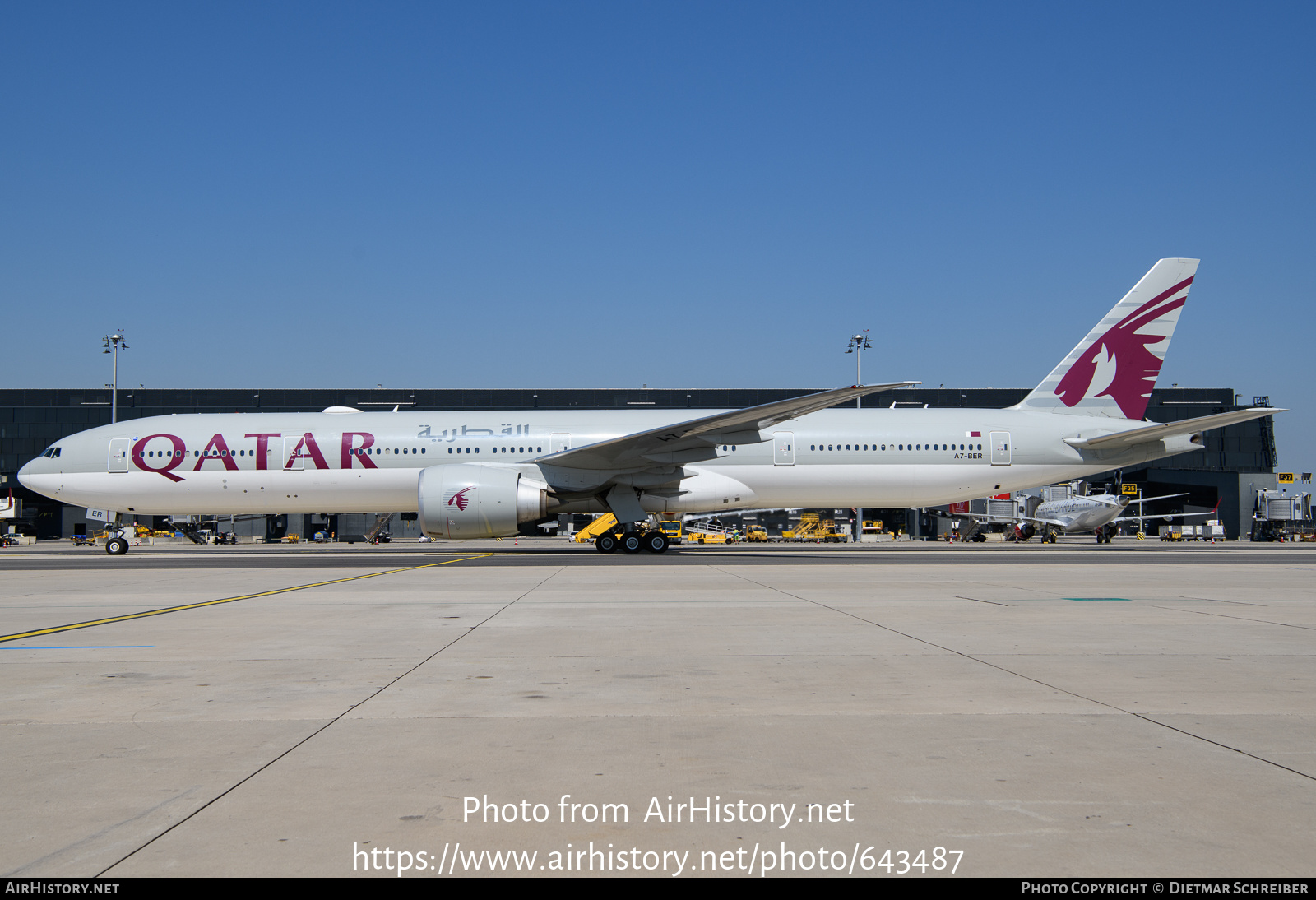 Aircraft Photo of A7-BER | Boeing 777-300/ER | Qatar Airways | AirHistory.net #643487