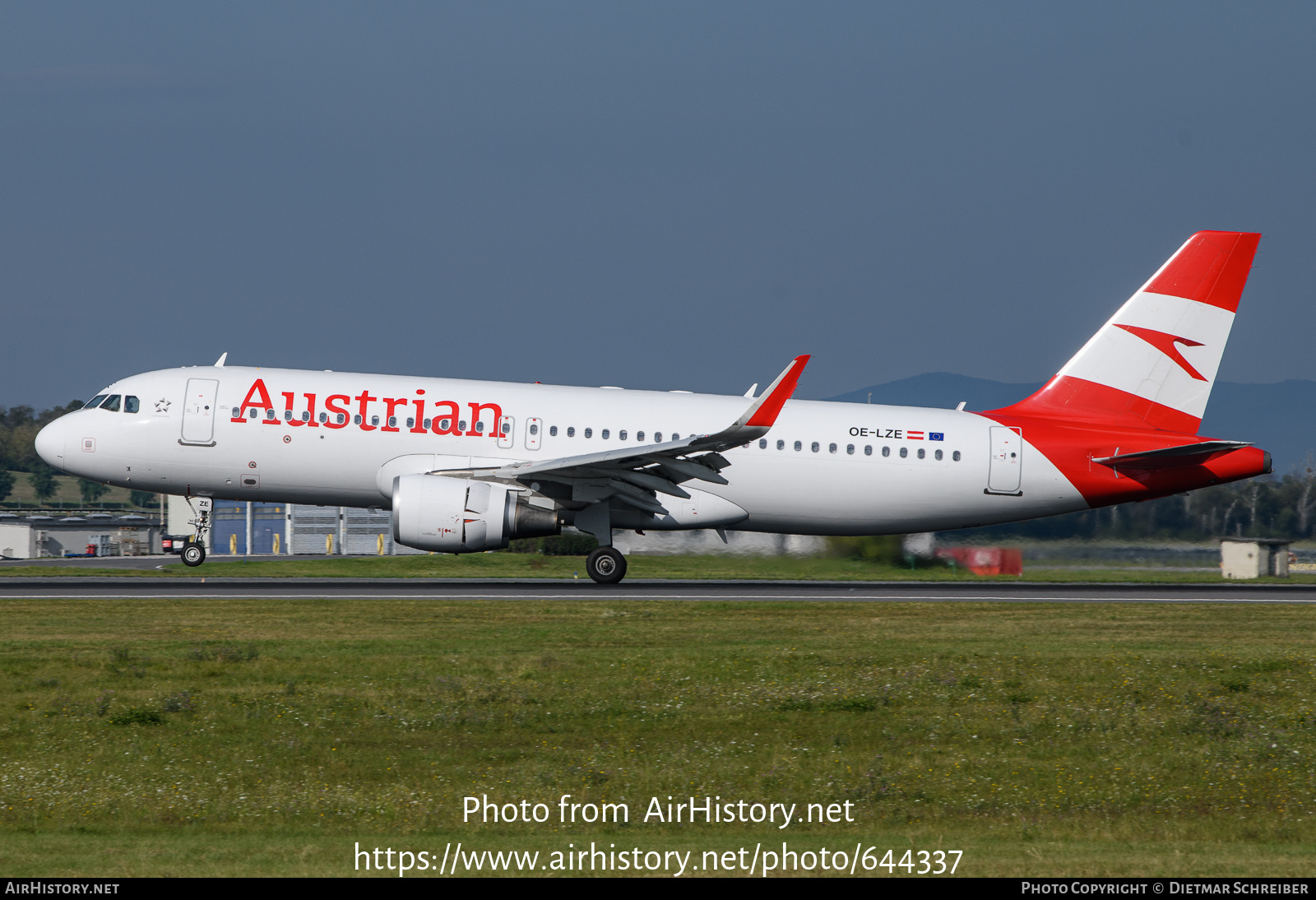 Aircraft Photo of OE-LZE | Airbus A320-214 | Austrian Airlines | AirHistory.net #644337