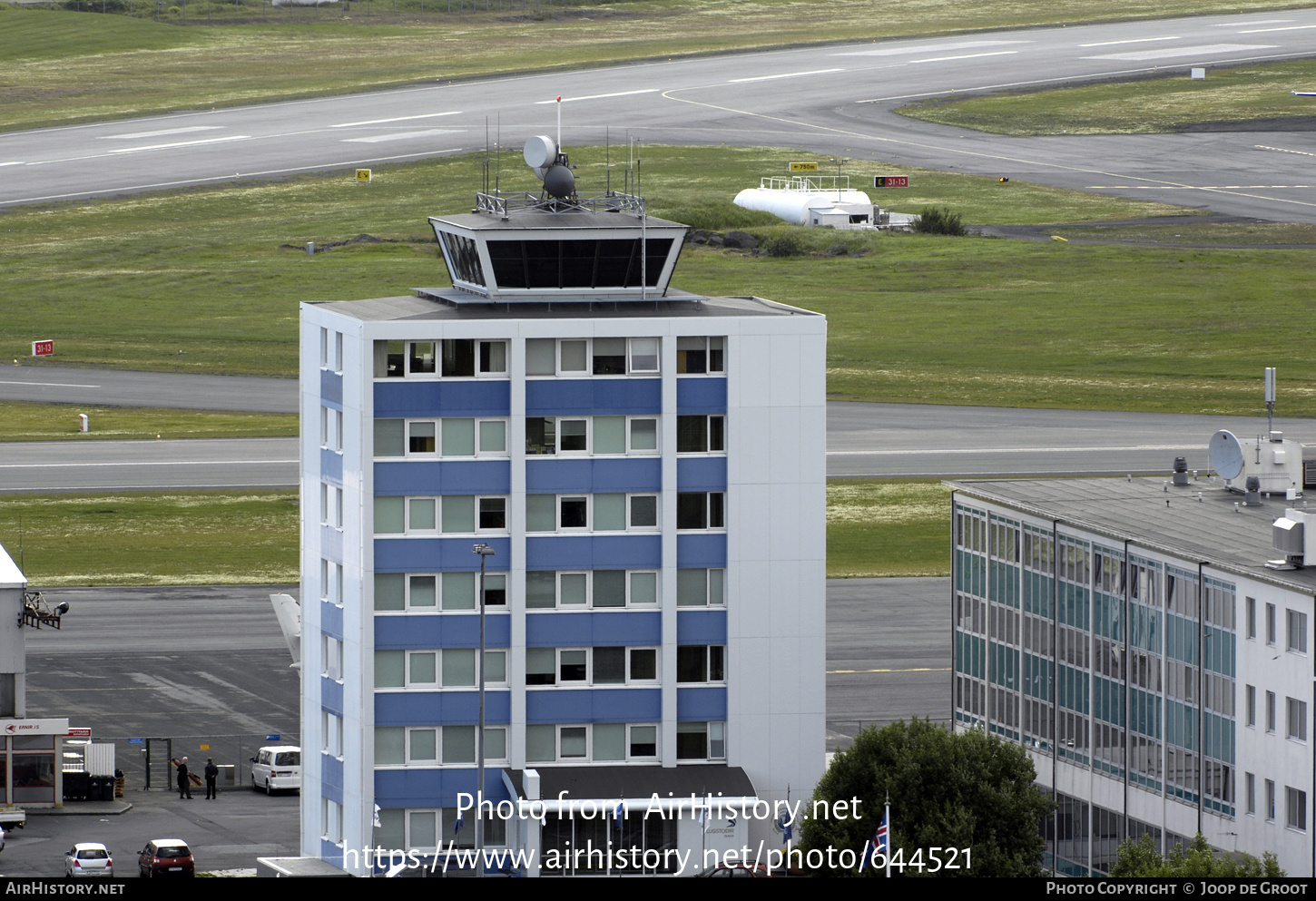 Airport photo of Reykjavík (BIRK / RKV) in Iceland | AirHistory.net #644521