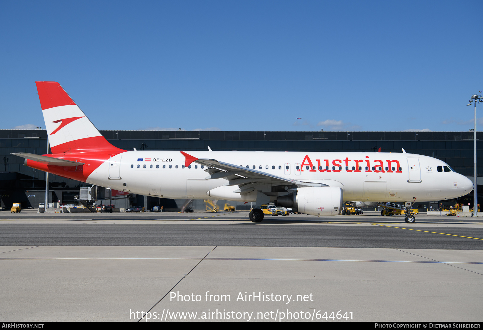 Aircraft Photo of OE-LZB | Airbus A320-214 | Austrian Airlines | AirHistory.net #644641