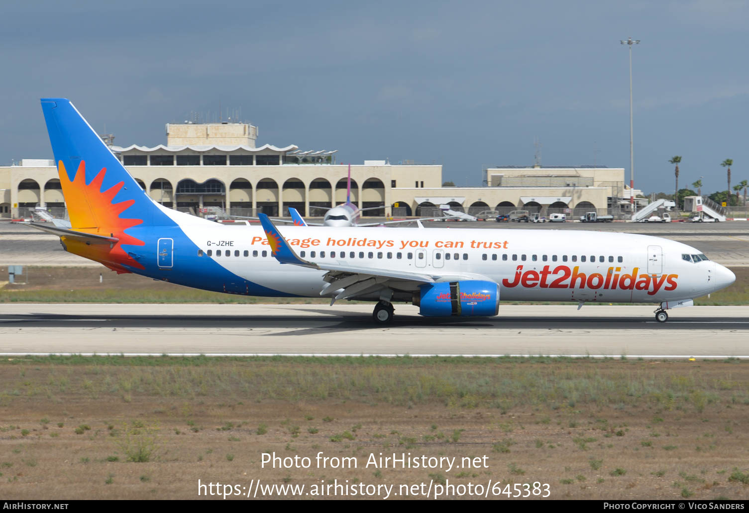 Aircraft Photo of G-JZHE | Boeing 737-8K2 | Jet2 Holidays | AirHistory.net #645383