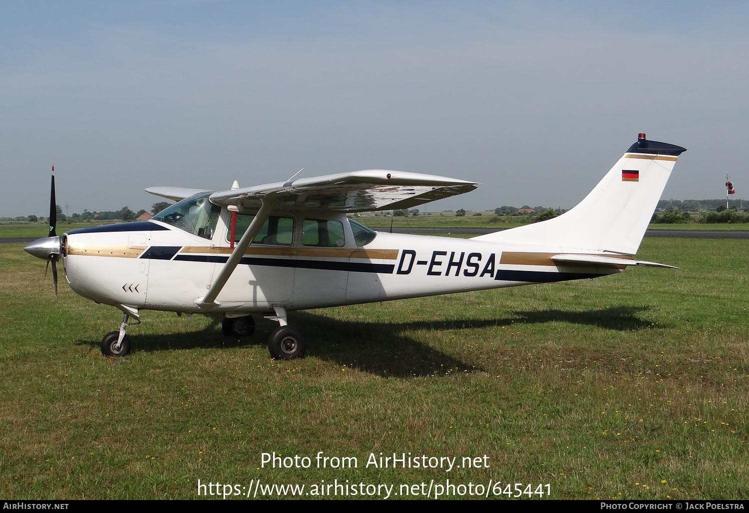 Aircraft Photo of D-EHSA | Cessna 182F Skylane | AirHistory.net #645441