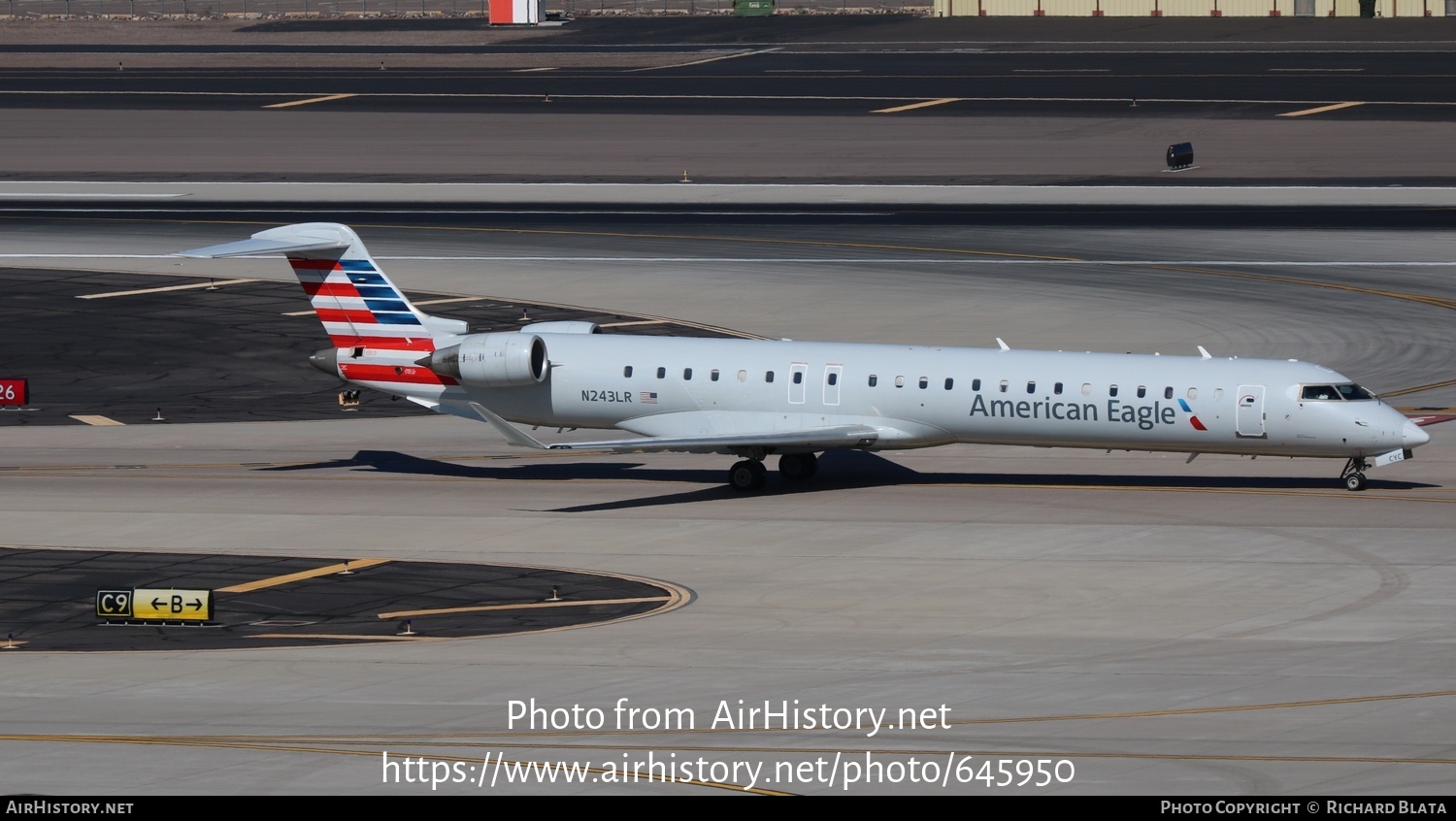 Aircraft Photo of N243LR | Bombardier CRJ-900ER (CL-600-2D24) | American Eagle | AirHistory.net #645950