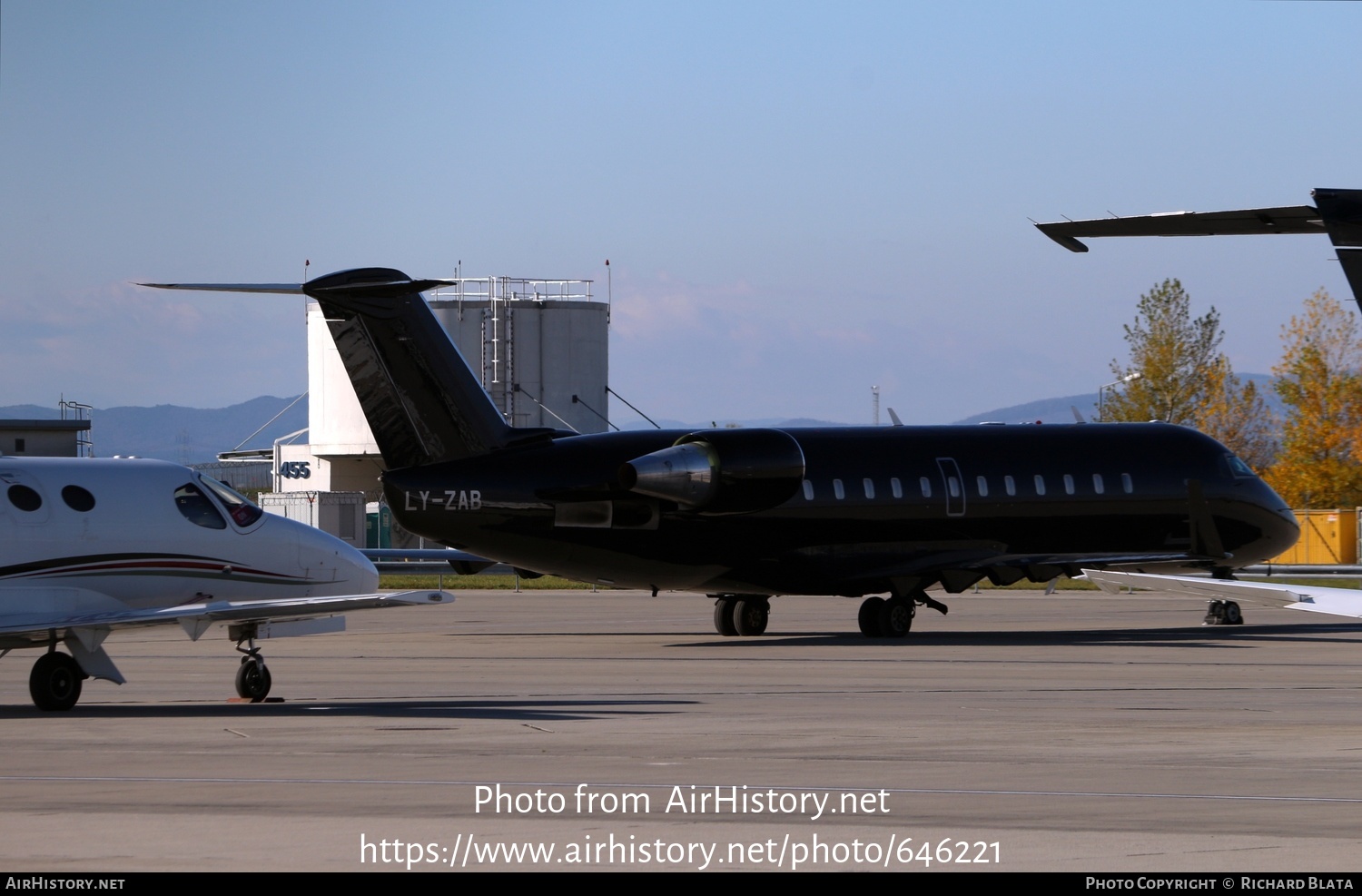 Aircraft Photo of LY-ZAB | Bombardier CRJ-200LR (CL-600-2B19) | AirHistory.net #646221