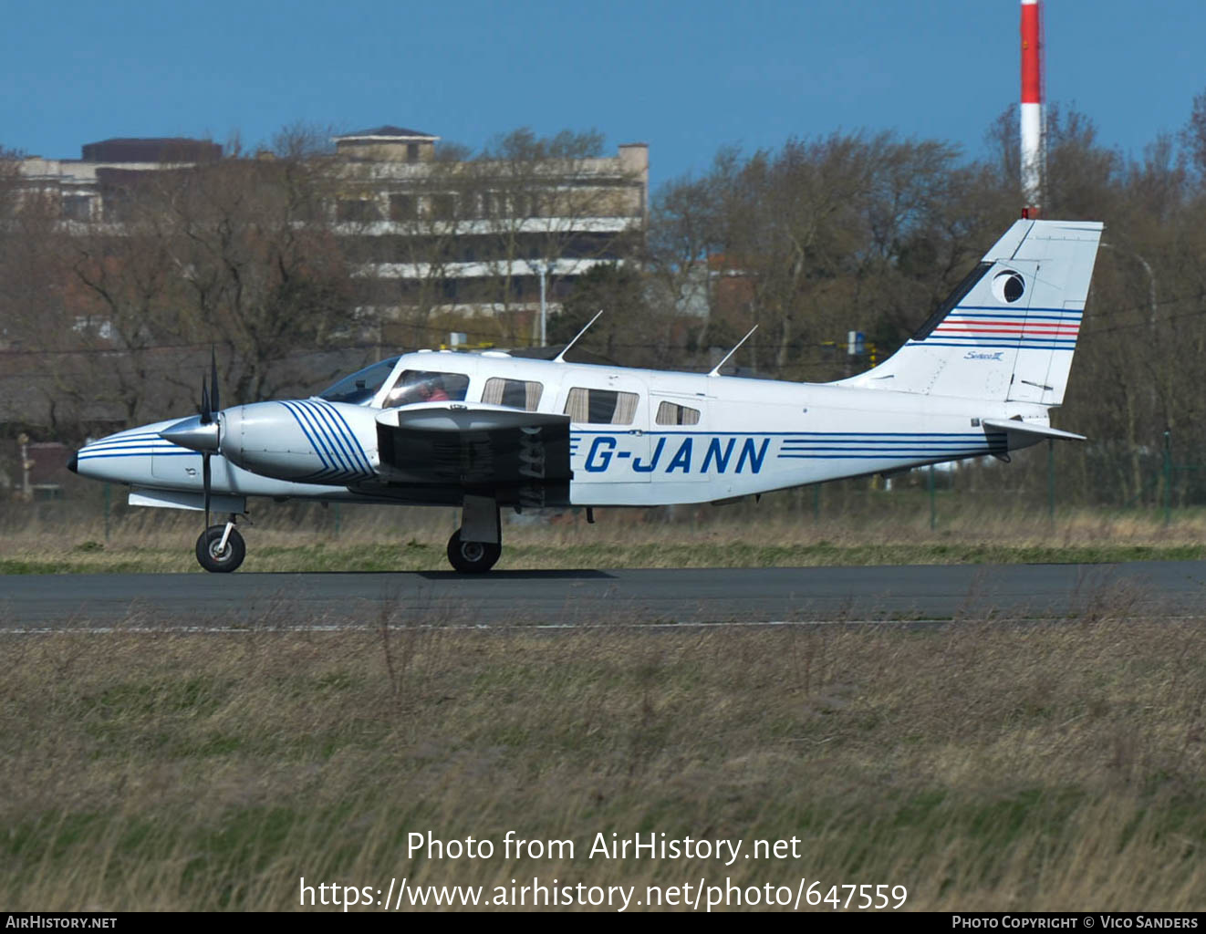 Aircraft Photo of G-JANN | Piper PA-34-220T Seneca III | AirHistory.net #647559