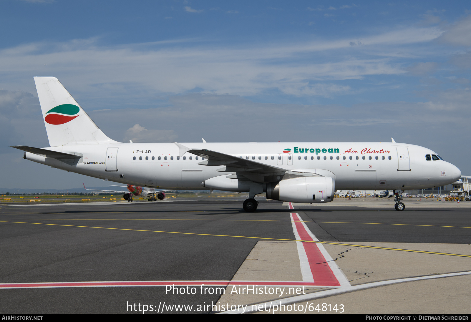 Aircraft Photo of LZ-LAD | Airbus A320-231 | European Air Charter | AirHistory.net #648143