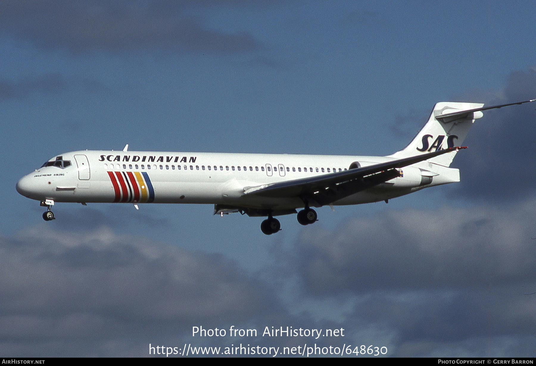 Aircraft Photo of OY-KHW | McDonnell Douglas MD-87 (DC-9-87) | Scandinavian Airlines - SAS | AirHistory.net #648630