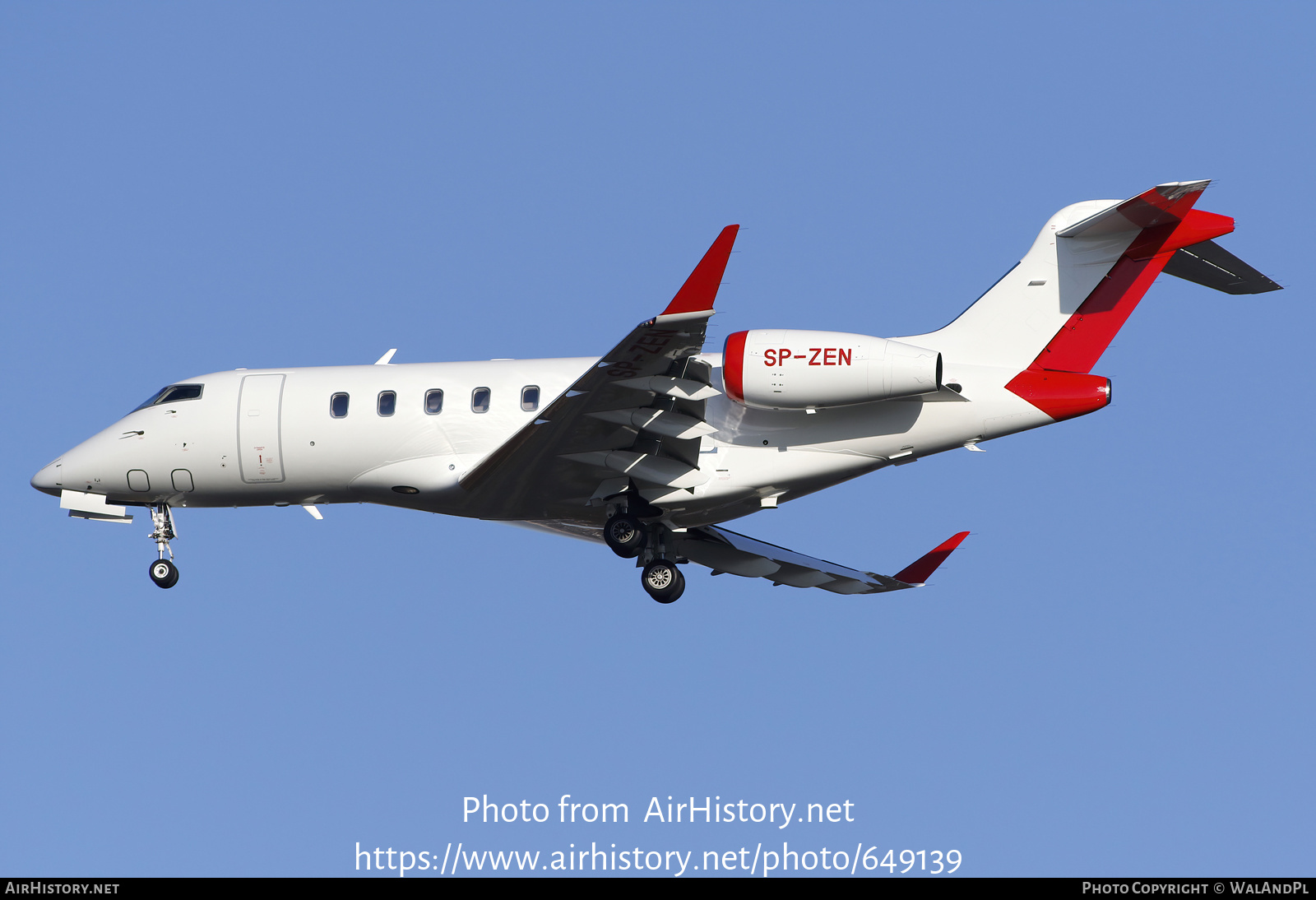 Aircraft Photo of SP-ZEN | Bombardier Challenger 350 (BD-100-1A10) | AirHistory.net #649139