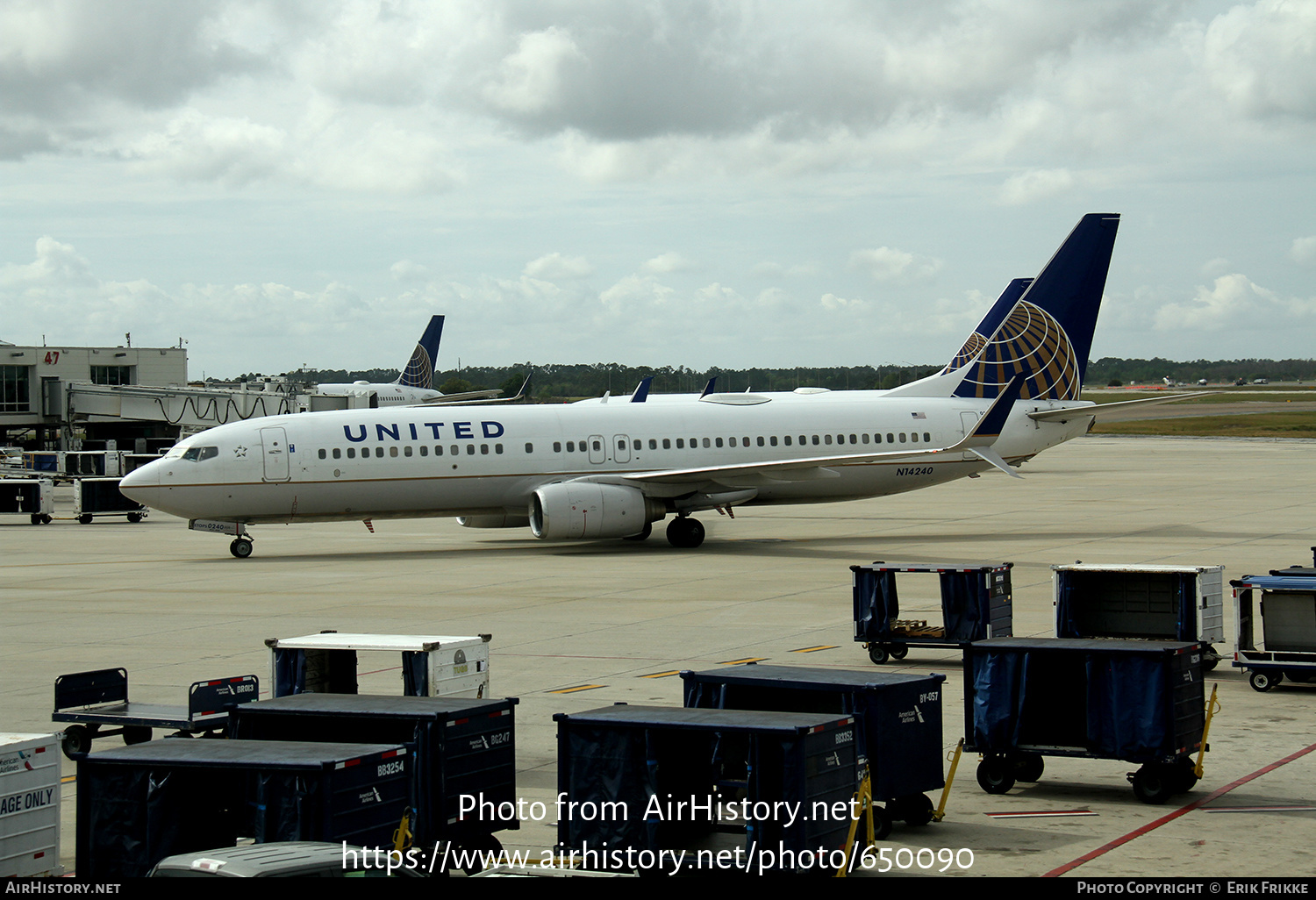 Aircraft Photo of N14240 | Boeing 737-824 | United Airlines | AirHistory.net #650090