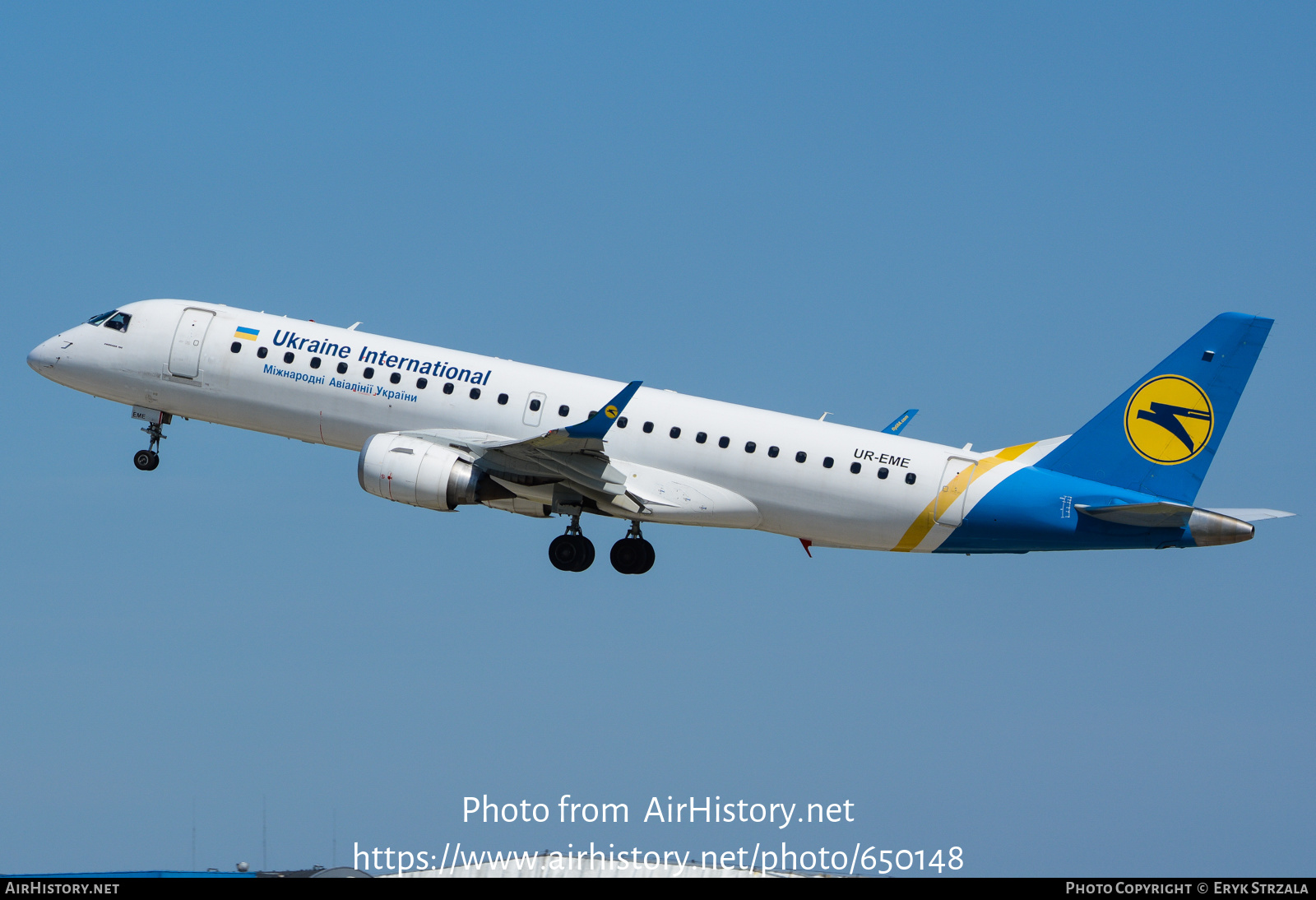 Aircraft Photo of UR-EME | Embraer 190STD (ERJ-190-100STD) | Ukraine International Airlines | AirHistory.net #650148