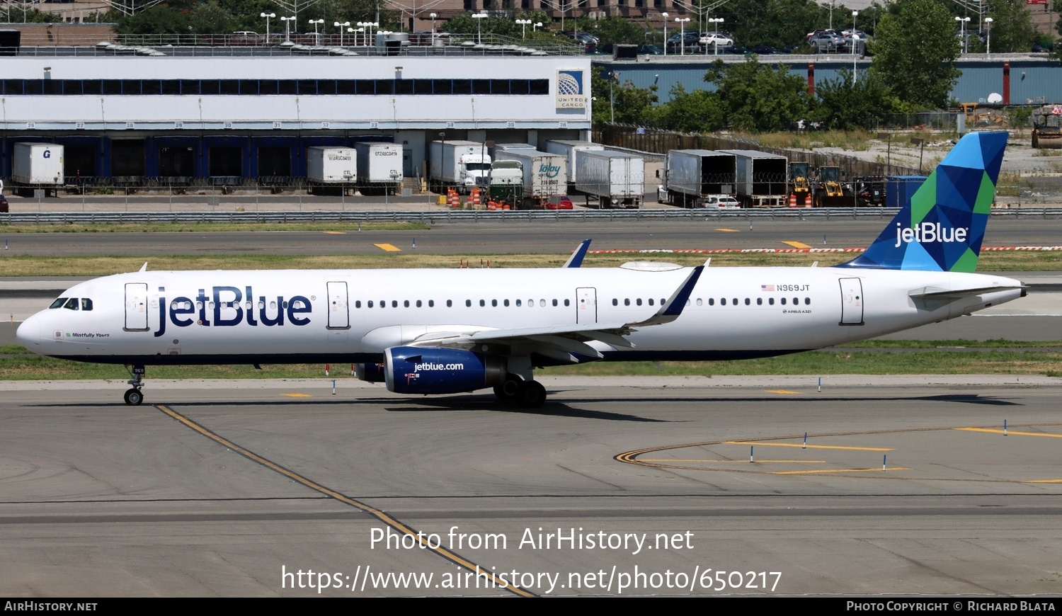 Aircraft Photo of N969JT | Airbus A321-231 | JetBlue Airways | AirHistory.net #650217