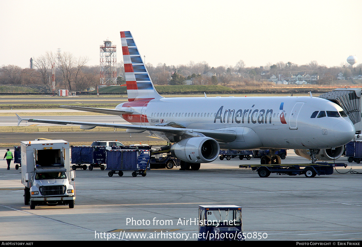 Aircraft Photo of N651AW | Airbus A320-232 | American Airlines | AirHistory.net #650850