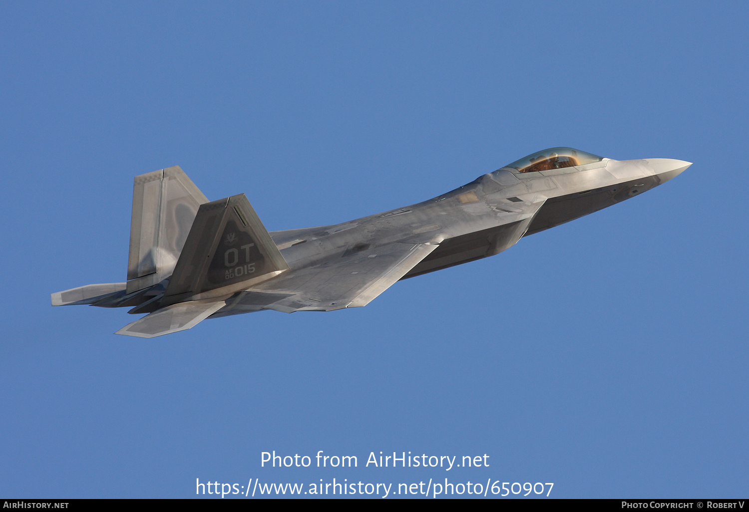 Aircraft Photo of 00-4015 | Lockheed Martin F-22A Raptor | USA - Air Force | AirHistory.net #650907