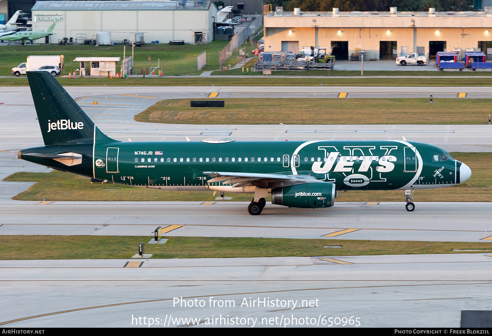 Aircraft Photo of N746JB | Airbus A320-232 | JetBlue Airways | AirHistory.net #650965