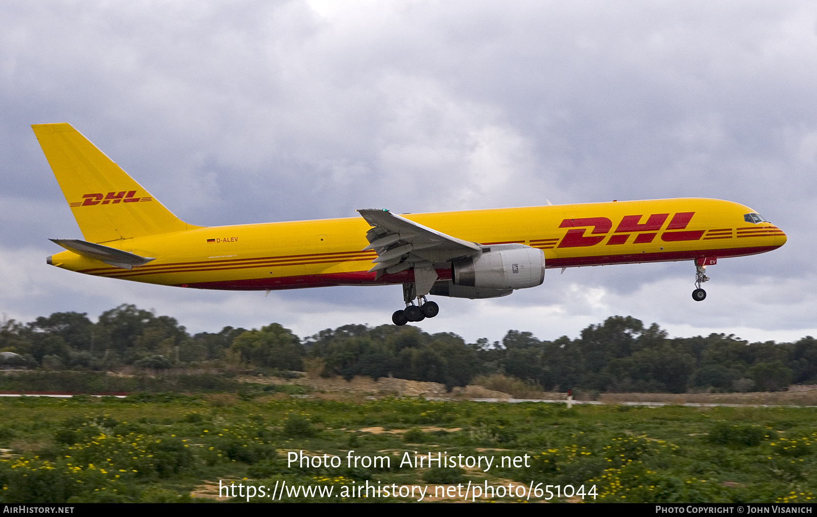 Aircraft Photo of D-ALEV | Boeing 757-28A(PCF) | DHL International | AirHistory.net #651044