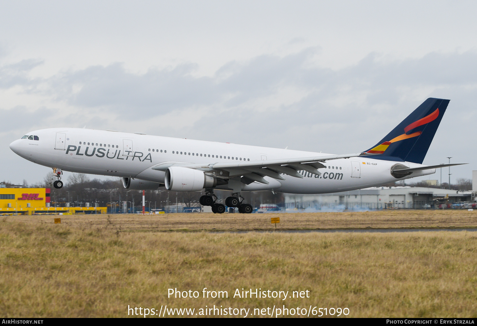 Aircraft Photo of EC-OAP | Airbus A330-202 | Plus Ultra Líneas Aéreas | AirHistory.net #651090