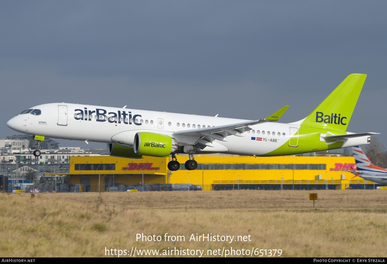 Aircraft Photo of YL-ABE | Airbus A220-371 (BD-500-1A11) | AirBaltic | AirHistory.net #651379