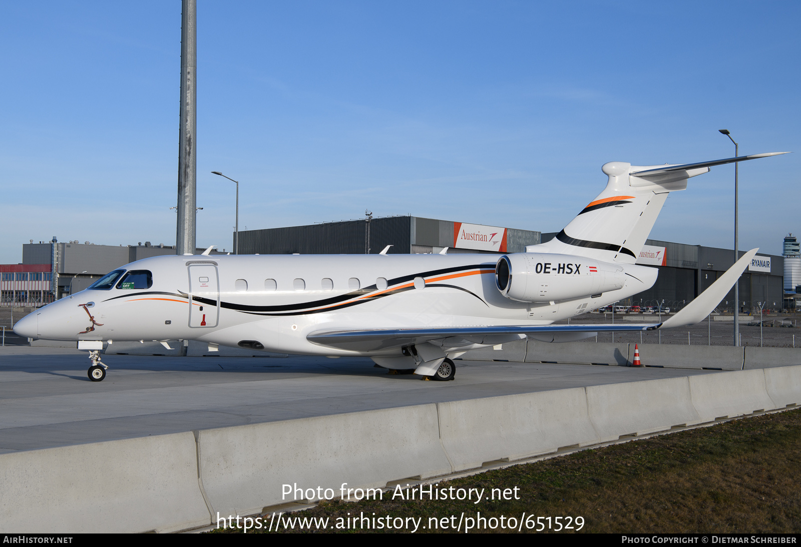 Aircraft Photo of OE-HSX | Embraer EMB-550 Praetor 600 | AirHistory.net #651529