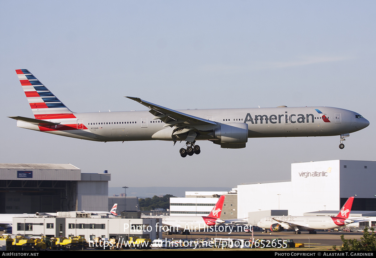 Aircraft Photo of N728AN | Boeing 777-323/ER | American Airlines | AirHistory.net #652655