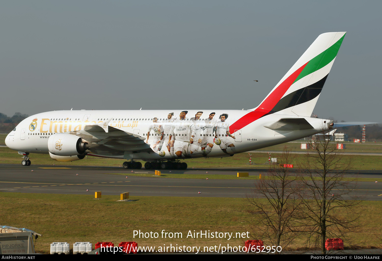 Aircraft Photo of A6-EOA | Airbus A380-861 | Emirates | AirHistory.net #652950