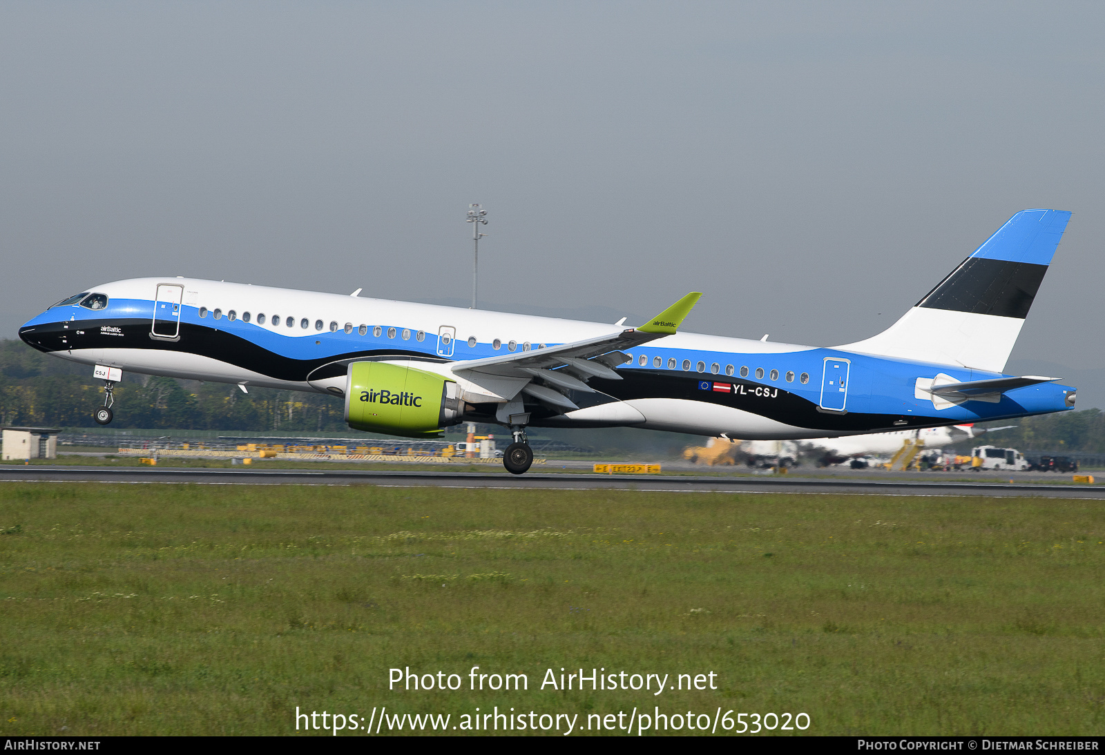 Aircraft Photo of YL-CSJ | Airbus A220-371 (BD-500-1A11) | AirBaltic | AirHistory.net #653020