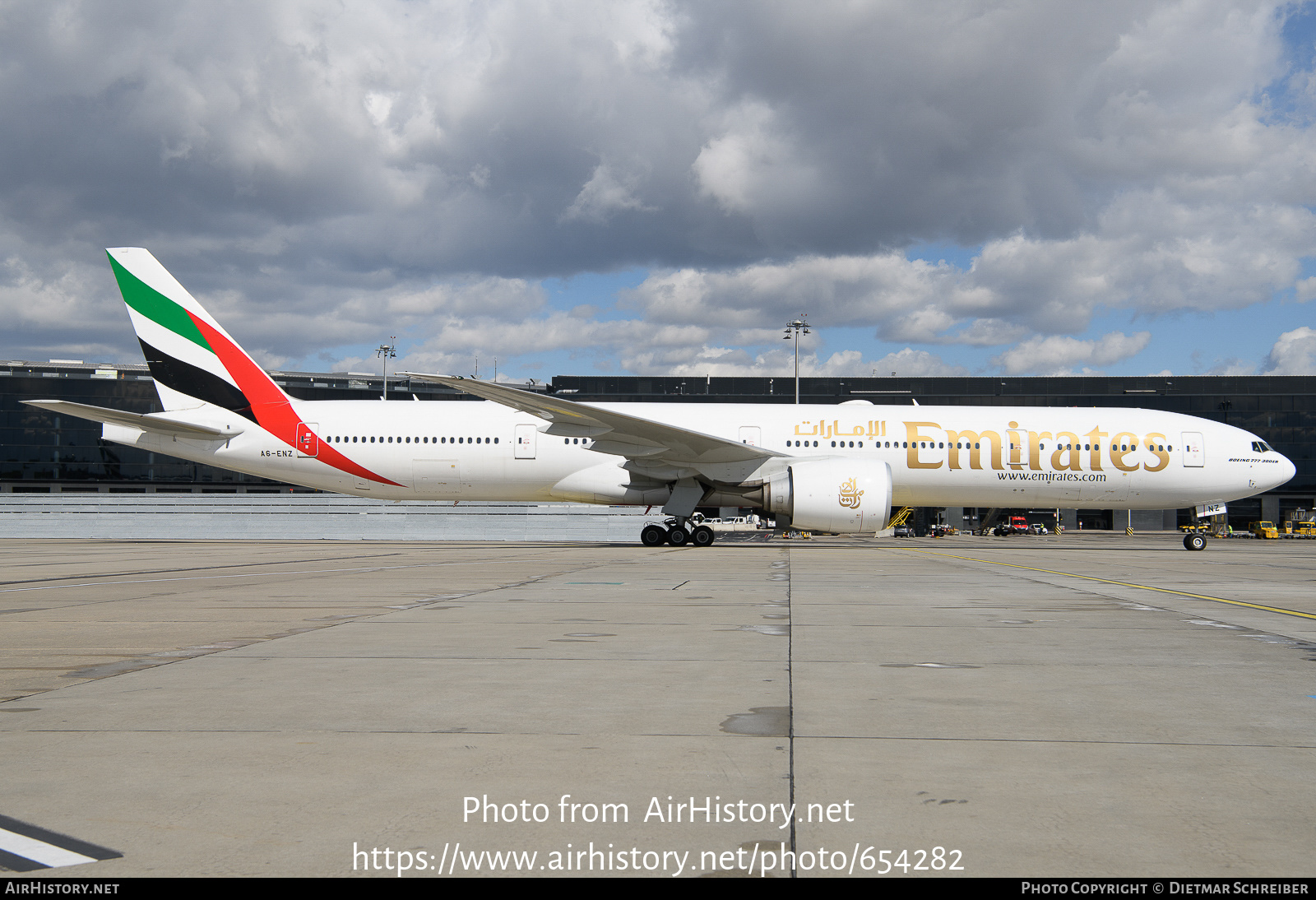 Aircraft Photo of A6-ENZ | Boeing 777-31H/ER | Emirates | AirHistory.net #654282