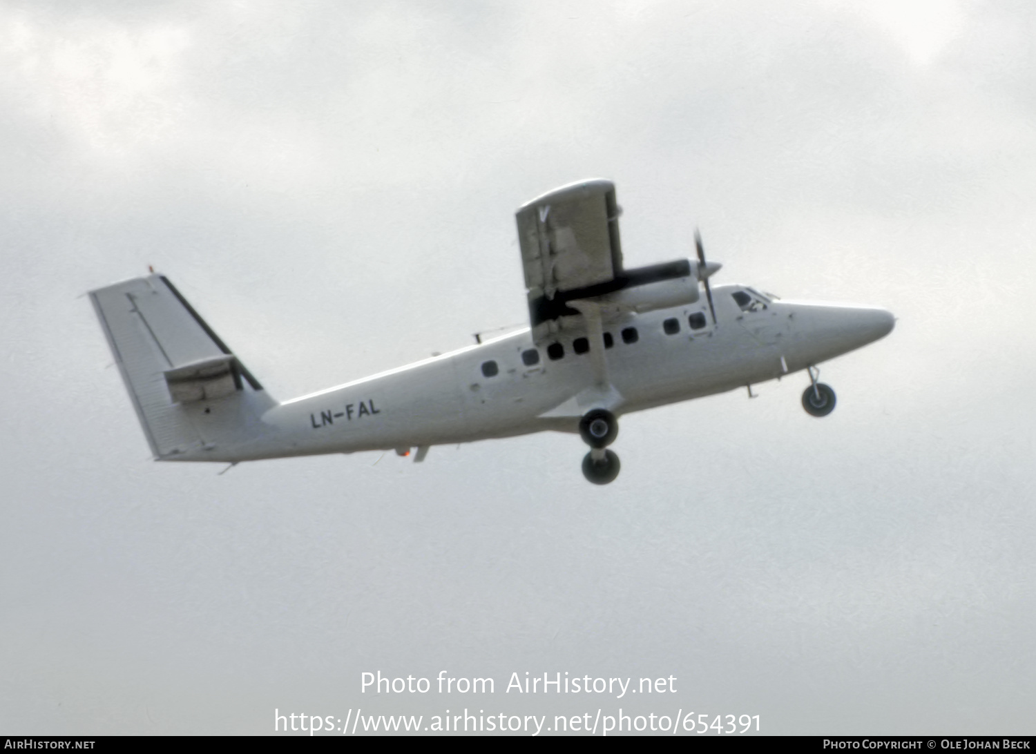 Aircraft Photo of LN-FAL | De Havilland Canada DHC-6-300 Twin Otter | Coast Aero Center | AirHistory.net #654391