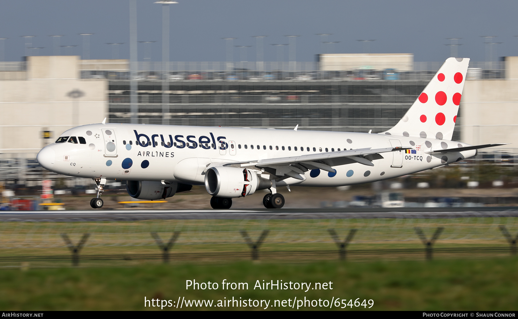 Aircraft Photo of OO-TCQ | Airbus A320-214 | Brussels Airlines | AirHistory.net #654649