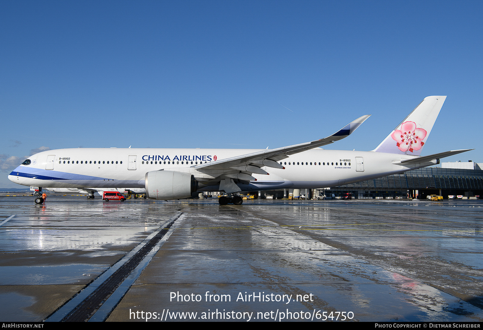 Aircraft Photo Of B 18902 Airbus A350 941 China Airlines 654750 9301