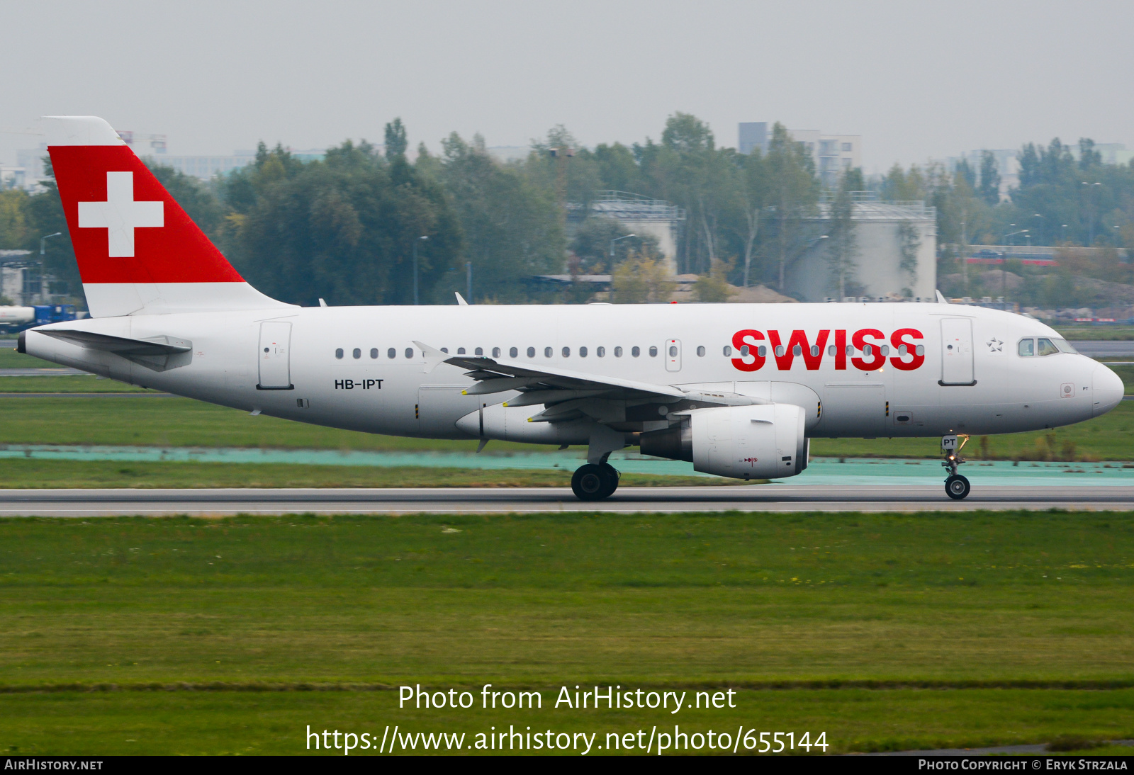 Aircraft Photo of HB-IPT | Airbus A319-112 | Swiss International Air Lines | AirHistory.net #655144