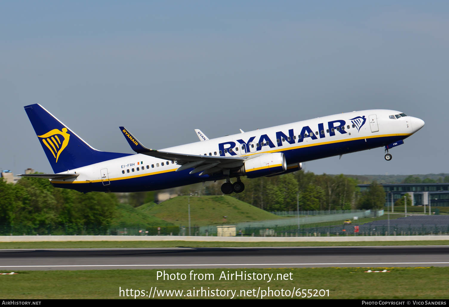 Aircraft Photo of EI-FRH | Boeing 737-8AS | Ryanair | AirHistory.net #655201