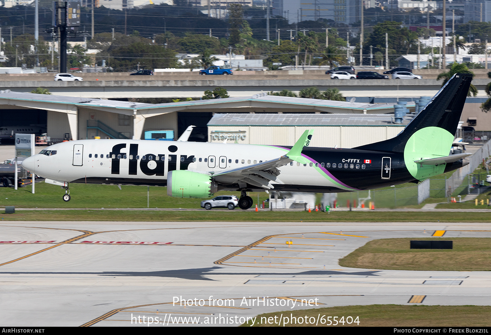 Aircraft Photo of C-FFFX | Boeing 737-8 Max 8 | Flair Airlines | AirHistory.net #655404