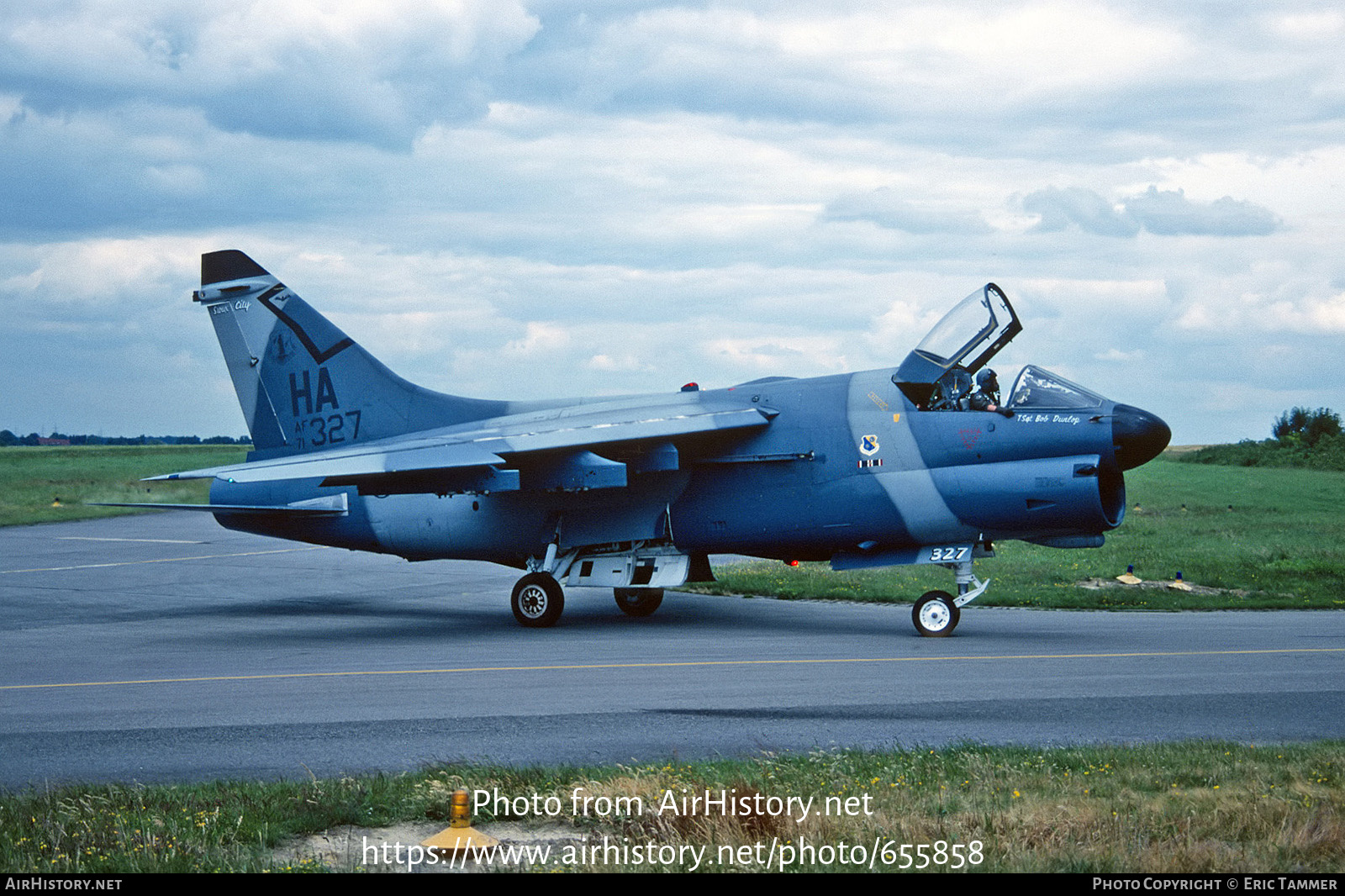 Aircraft Photo of 71-0327 / AF71-327 | LTV A-7D Corsair II | USA - Air Force | AirHistory.net #655858