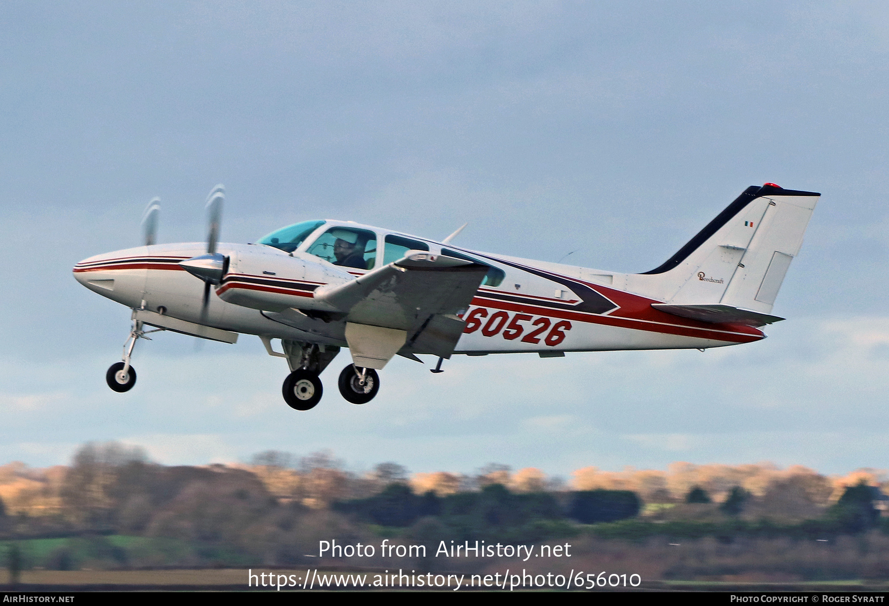 Aircraft Photo of N60526 | Beech E55 Baron | AirHistory.net #656010