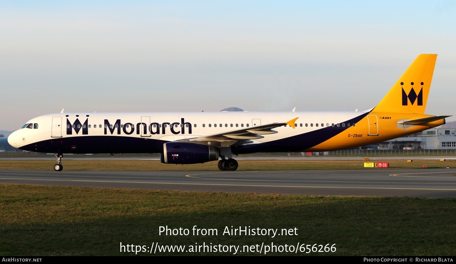 Aircraft Photo of G-ZBAK | Airbus A321-231 | Monarch Airlines | AirHistory.net #656266