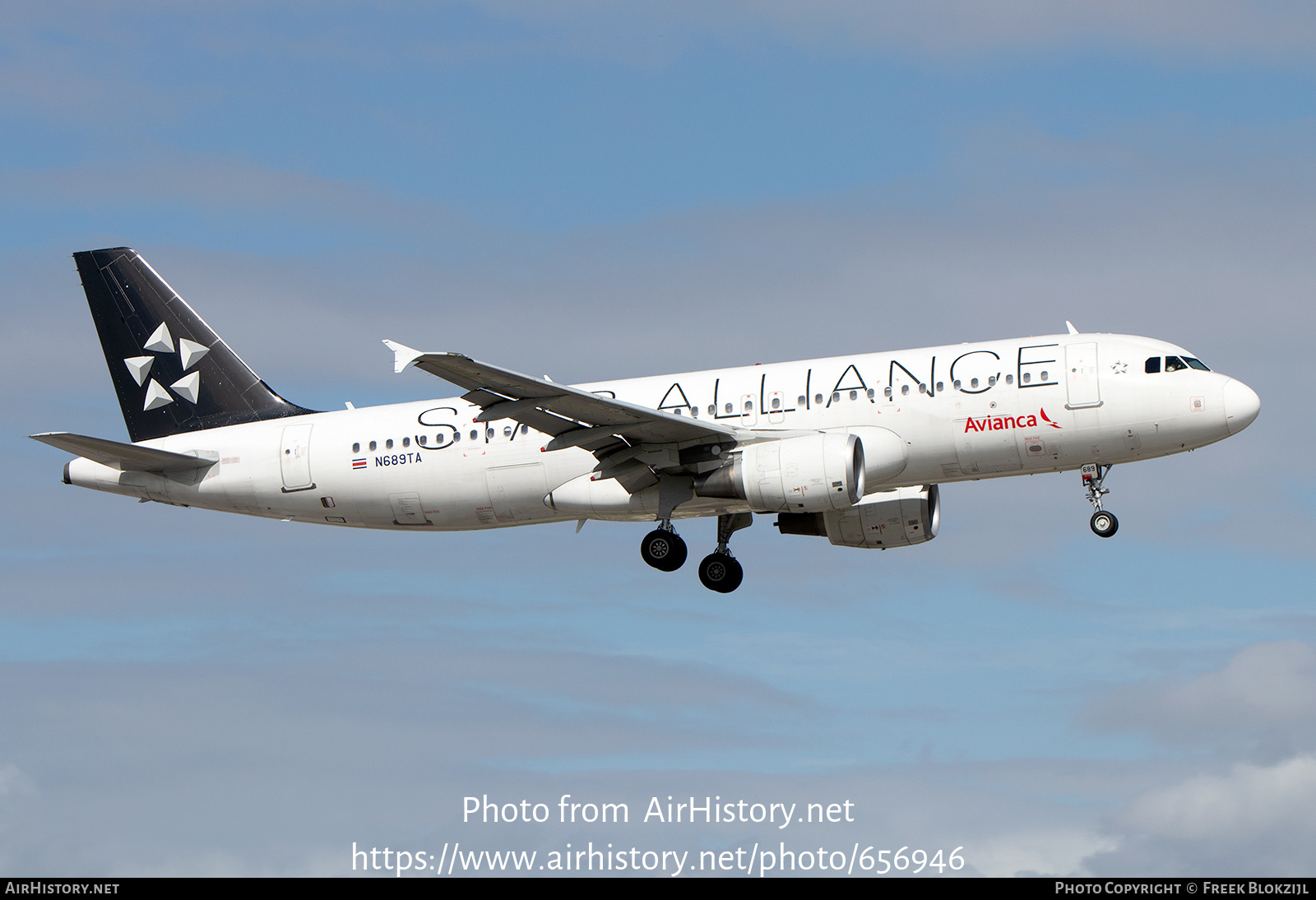 Aircraft Photo of N689TA | Airbus A320-214 | Avianca | AirHistory.net #656946