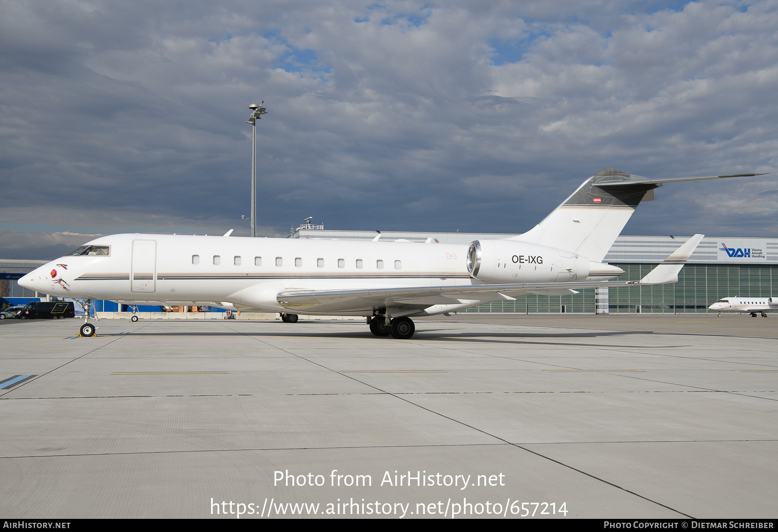 Aircraft Photo of OE-IXG | Bombardier Global 5000 (BD-700-1A11) | AirHistory.net #657214