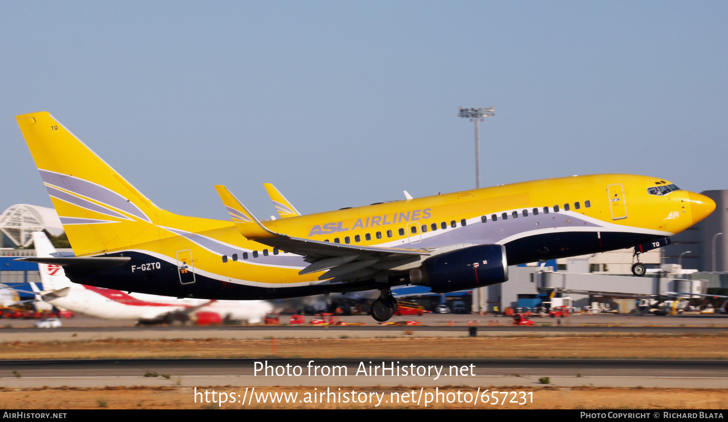 Aircraft Photo of F-GZTQ | Boeing 737-73S | ASL Airlines | AirHistory.net #657231